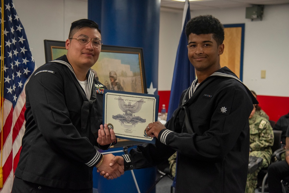 Surface Warfare Engineering Schools Command (SWESC) Great Lakes Instructors Hold Graduation Ceremony for the Navy’s Newest Quartermasters Surface Warfare Engineering Schools Command (SWESC) Great Lakes Instructors Hold Graduation Ceremony for the Navy’s Newest Quartermasters