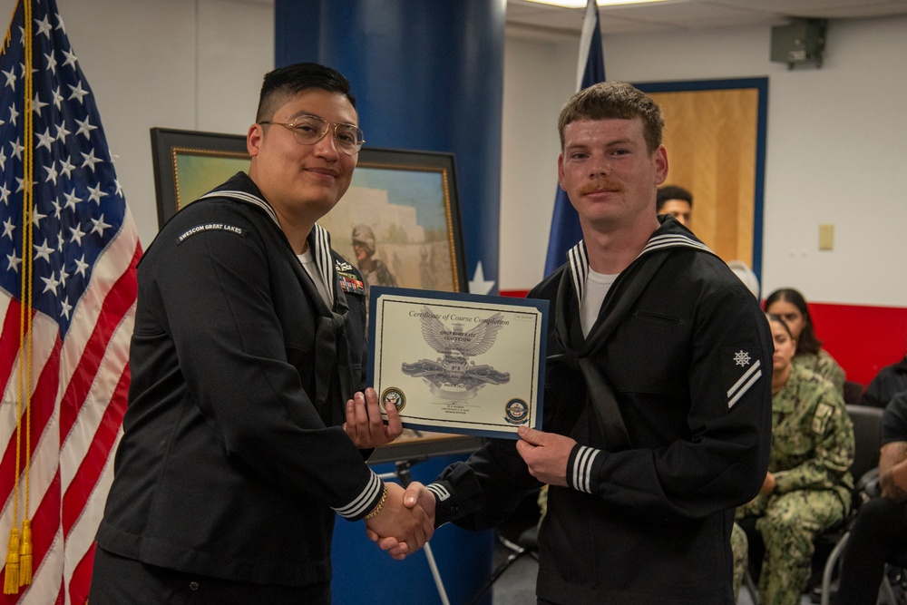 Surface Warfare Engineering Schools Command (SWESC) Great Lakes Instructors Hold Graduation Ceremony for the Navy’s Newest Quartermasters Surface Warfare Engineering Schools Command (SWESC) Great Lakes Instructors Hold Graduation Ceremony for the Navy’s Newest Quartermasters