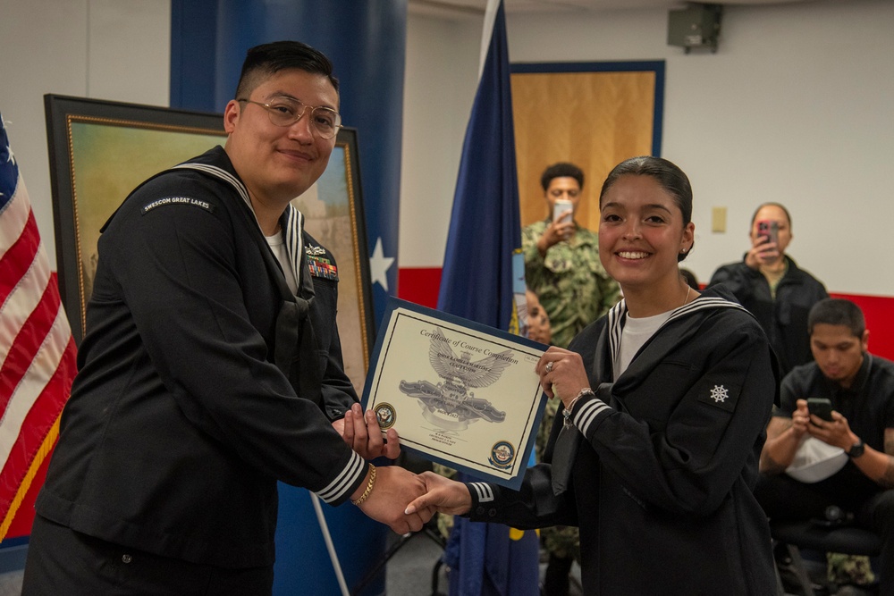 Surface Warfare Engineering Schools Command (SWESC) Great Lakes Instructors Hold Graduation Ceremony for the Navy’s Newest Quartermasters Surface Warfare Engineering Schools Command (SWESC) Great Lakes Instructors Hold Graduation Ceremony for the Navy’s Newest Quartermasters
