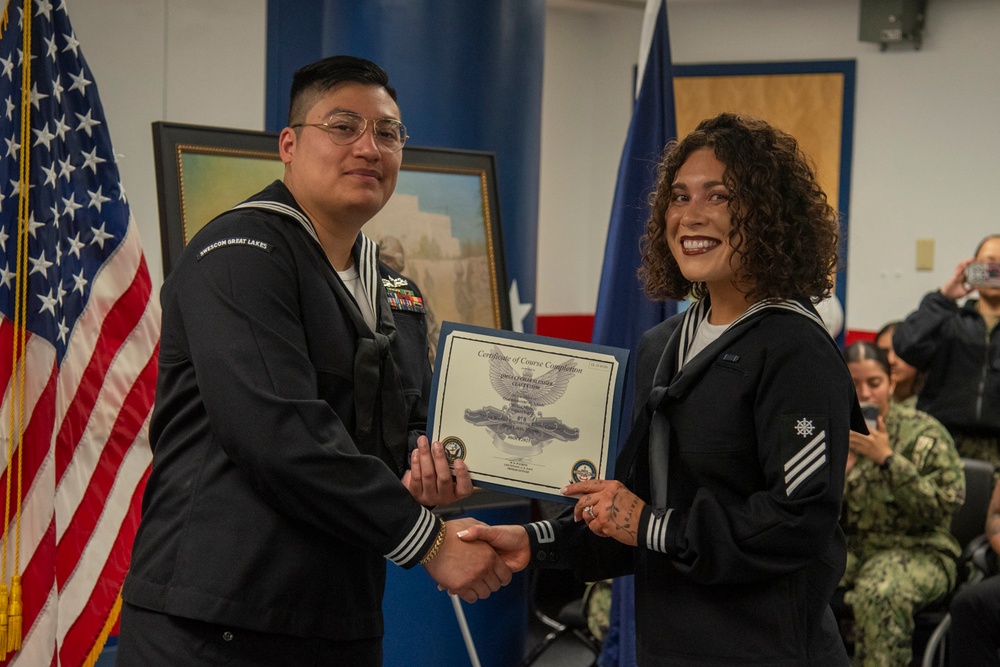 Surface Warfare Engineering Schools Command (SWESC) Great Lakes Instructors Hold Graduation Ceremony for the Navy’s Newest Quartermasters Surface Warfare Engineering Schools Command (SWESC) Great Lakes Instructors Hold Graduation Ceremony for the Navy’s Newest Quartermasters