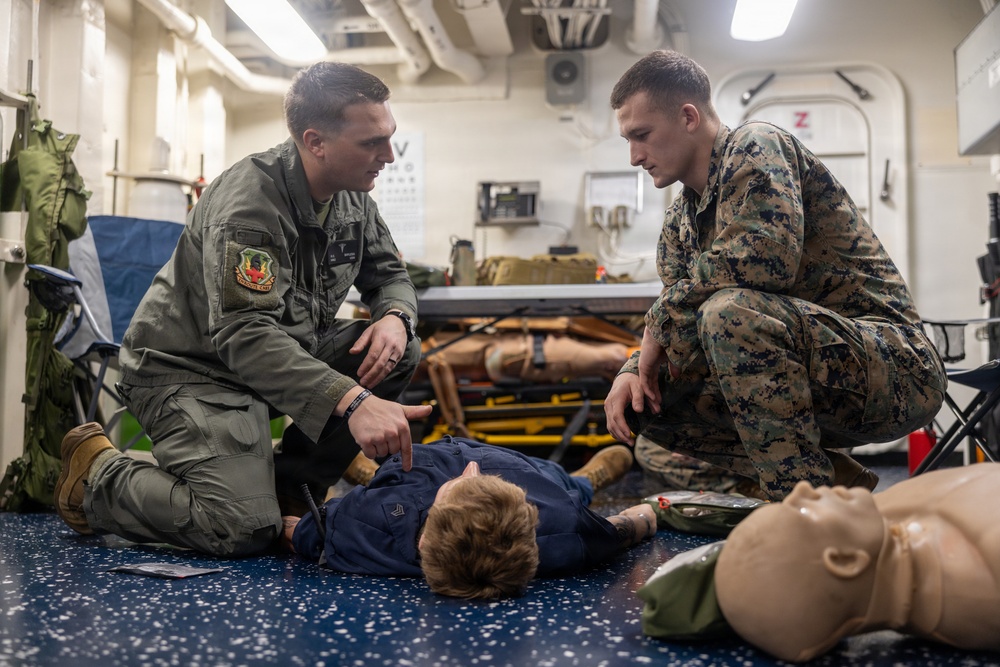 22nd MEU(SOC) | CLB 26 Marines Conduct TCCC Training Aboard San Antonio 22nd MEU(SOC) | CLB 26 Marines Conduct TCCC Training Aboard San Antonio