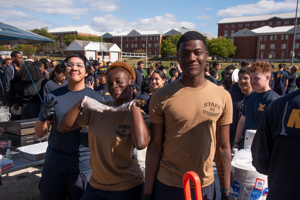Surface Warfare Engineering Schools Command (SWESC) Great Lakes Sailors Participate in the 2025 'Staff vs. Students Combine' Surface Warfare Engineering Schools Command (SWESC) Great Lakes Sailors Participate in the 2025 'Staff vs. Students Combine'