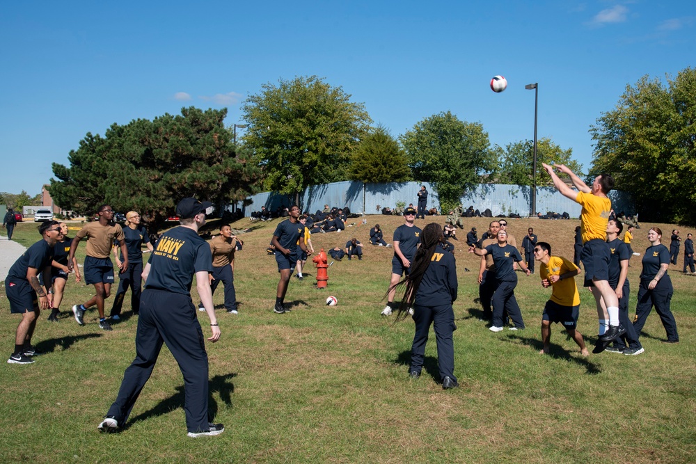 Surface Warfare Engineering Schools Command (SWESC) Great Lakes Sailors Participate in the 2025 'Staff vs. Students Combine' Surface Warfare Engineering Schools Command (SWESC) Great Lakes Sailors Participate in the 2025 'Staff vs. Students Combine'