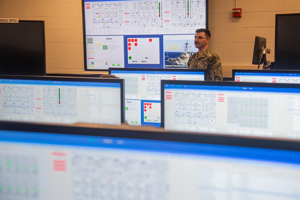 Surface Warfare Engineering Schools Command (SWESC) Great Lakes Instructors Train Next Generation of Naval Gas Turbine Systems Technicians (Electrical) Surface Warfare Engineering Schools Command (SWESC) Great Lakes Instructors Train Next Generation of Naval Gas Turbine Systems Technicians (Electrical)