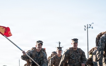 26th MEU Command Element conducts hike