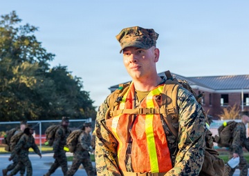 26th MEU Command Element conducts hike