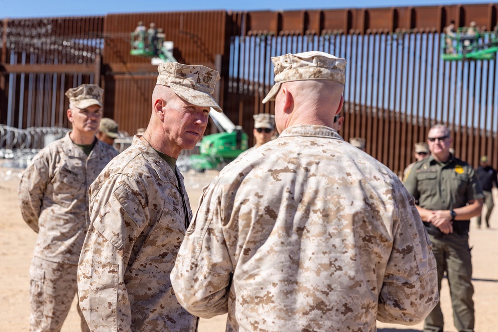The Commandant, Gen. Eric M. Smith and Sgt. Maj. Carlos A. Ruiz visits Marines at Southern Border Barrier