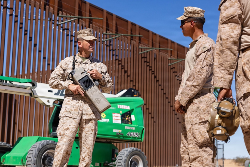 The Commandant, Gen. Eric M. Smith and Sgt. Maj. Carlos A. Ruiz visits Marines at Southern Border Barrier