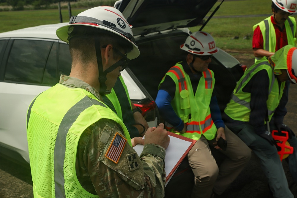 Army Corps of Engineers Visits Base Aeronaval Cristobal Colon