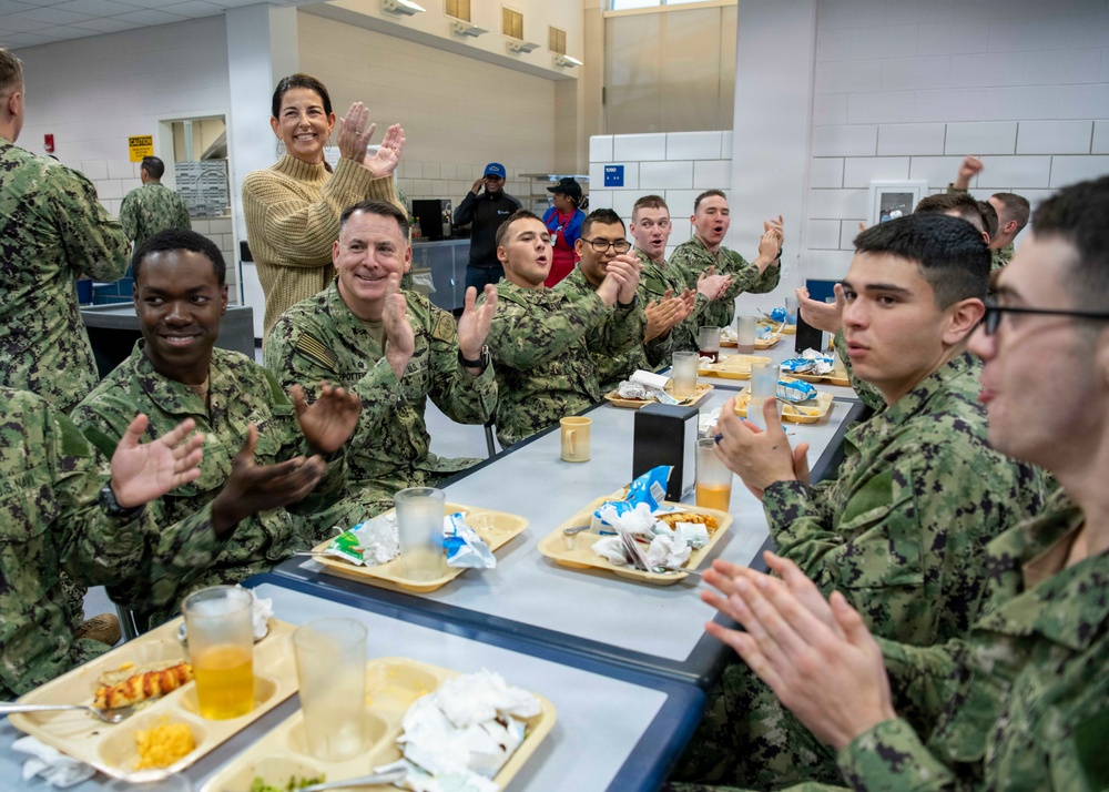 DVIDS - Images - Rear Adm. Matthew Pottenburgh visits recruits at RTC