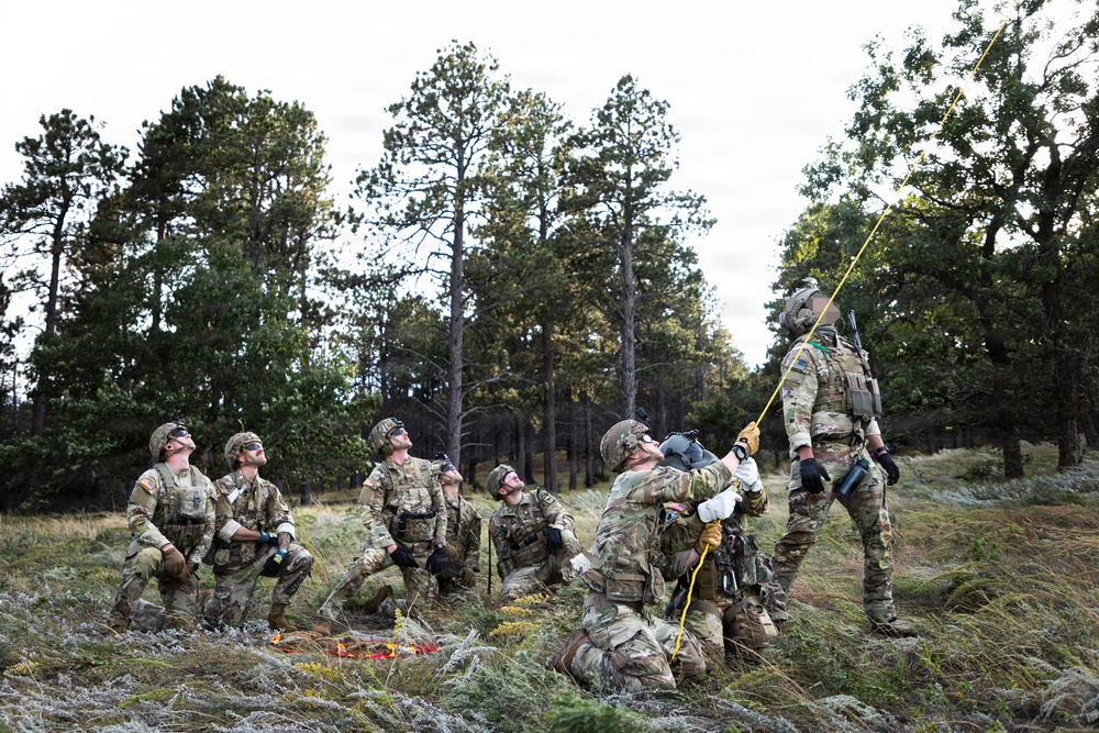 Hoist training with the Originals and South Dakota National Guard