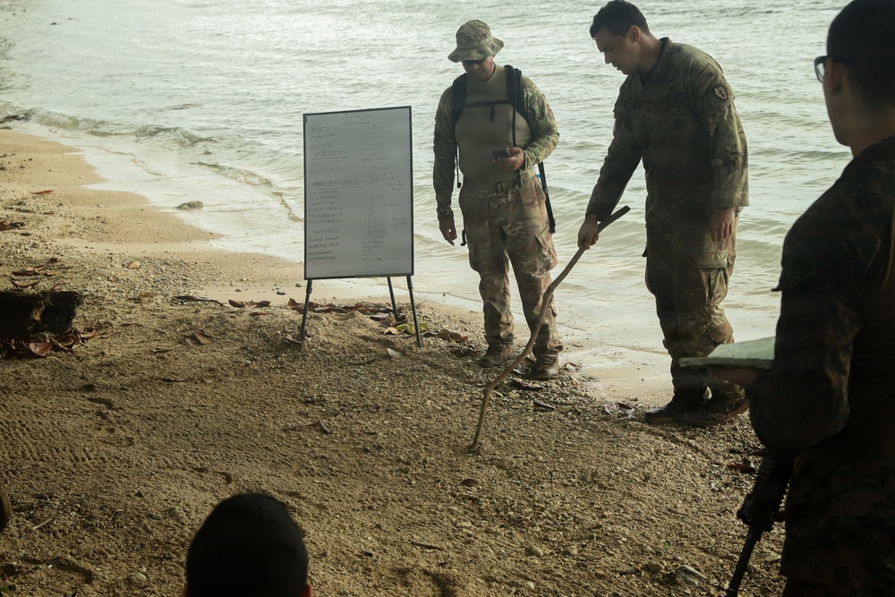 Combined Jungle Operations Training Course Tracking Day 1 Combined Jungle Operations Training Course Tracking Day 1