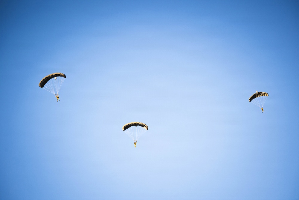 The Originals free-fall from Marine Corps Osprey