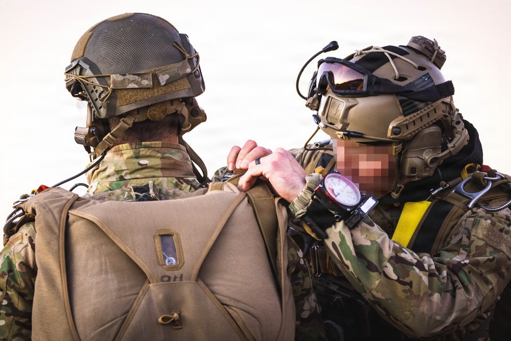 The Originals free-fall from Marine Corps Osprey