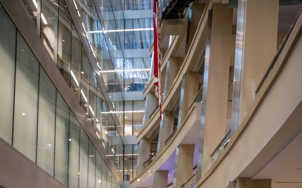 Mississippi Army National Guard Soldiers meet with U.S. Secret Service members