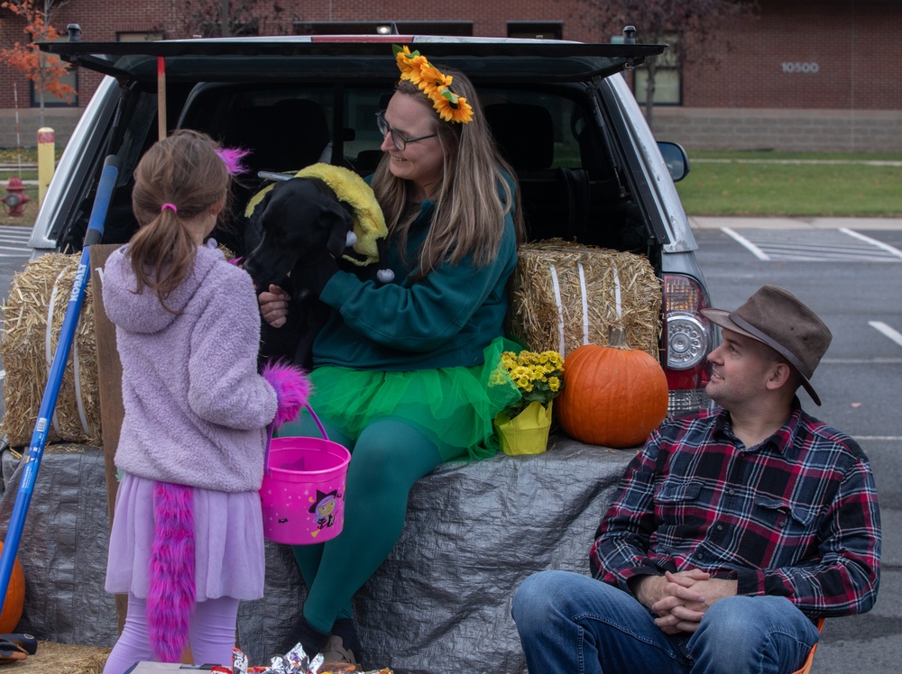 10th Mountain DIVARTY Trunk-or-Treat 2025 10th Mountain DIVARTY Trunk-or-Treat 2025
