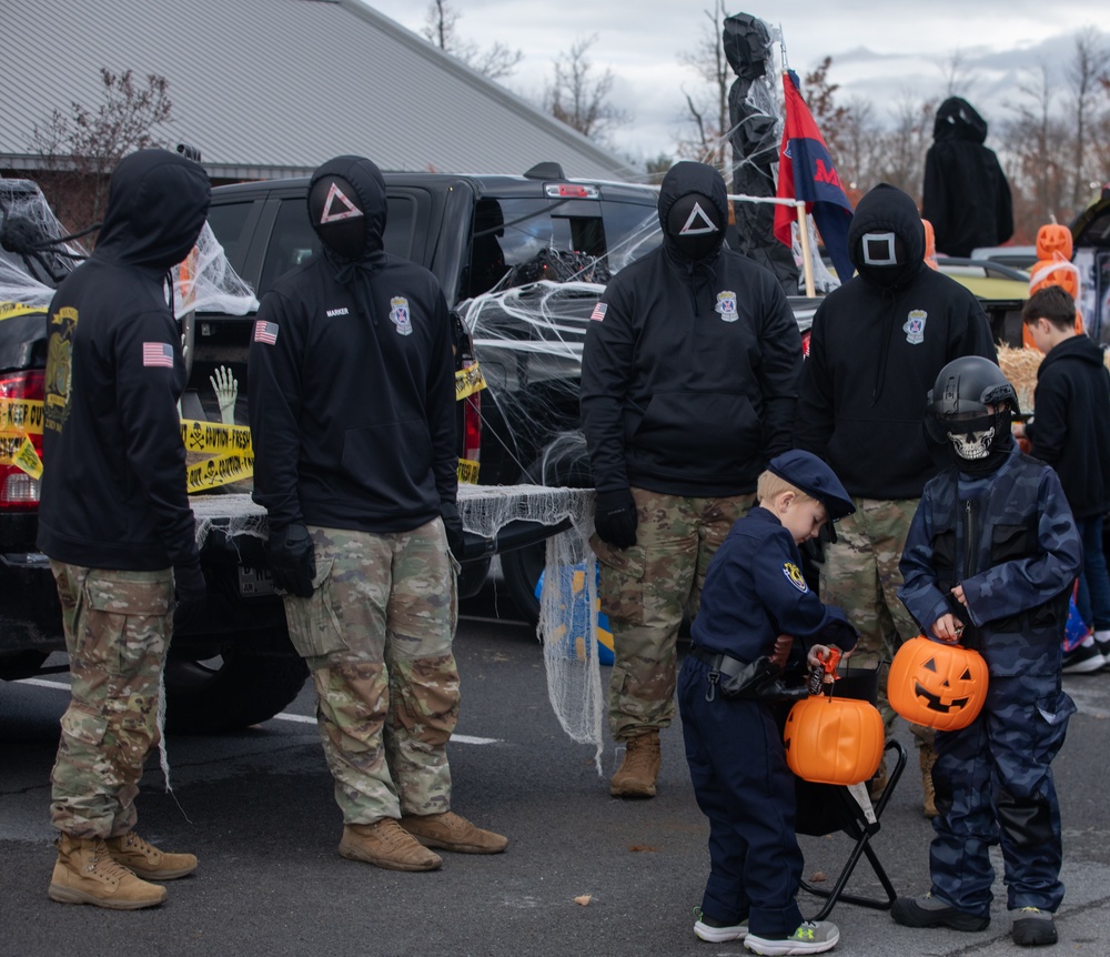 10th Mountain DIVARTY Trunk-or-Treat 2025 10th Mountain DIVARTY Trunk-or-Treat 2025