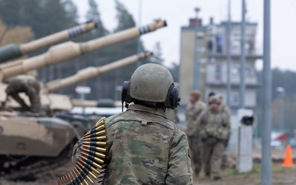 3rd Battalion, 8th Cavalry Regiment run live-fire accuracy screening test with M1A2 Abrams tanks