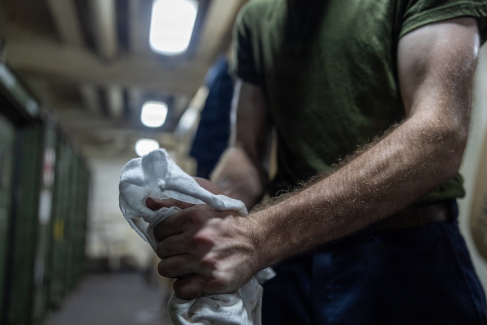 22nd MEU(SOC) | CLB 26 Marines Conduct JLTV Maintenance 22nd MEU(SOC) | CLB 26 Marines Conduct JLTV Maintenance