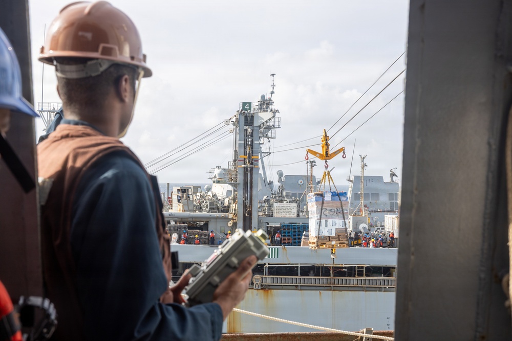 22nd MEU(SOC) | San Antonio Conducts Replenishment-at-sea 22nd MEU(SOC) | San Antonio Conducts Replenishment-at-sea