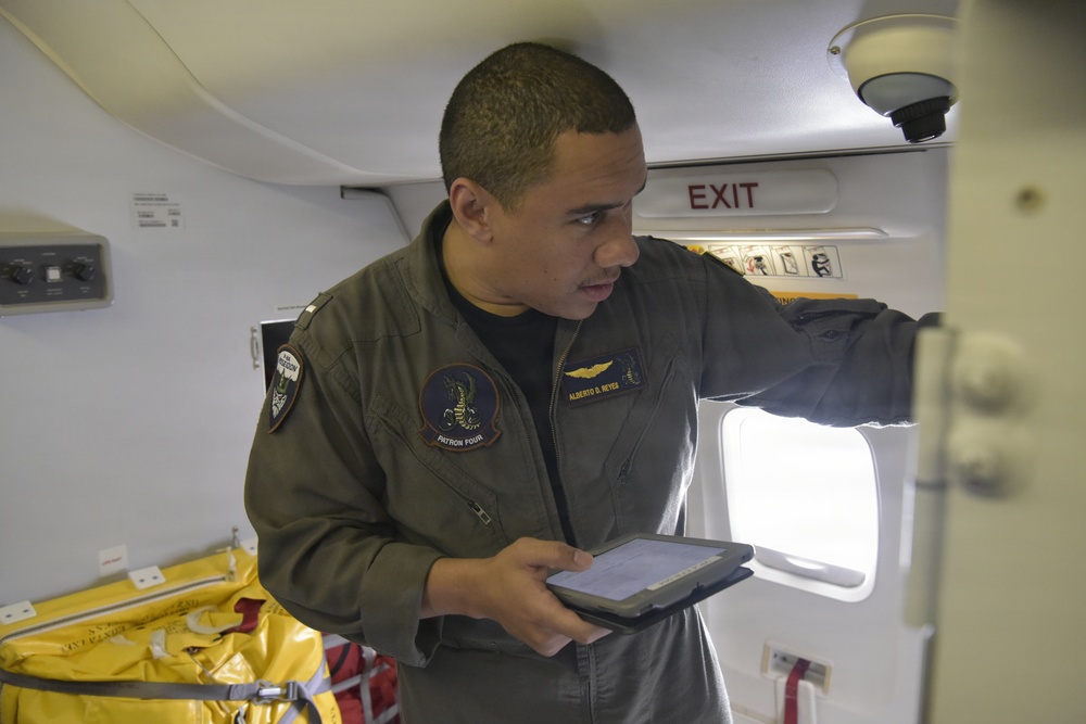 U.S. and India navies conduct bilateral P-8 training U.S. and India navies conduct bilateral P-8 training