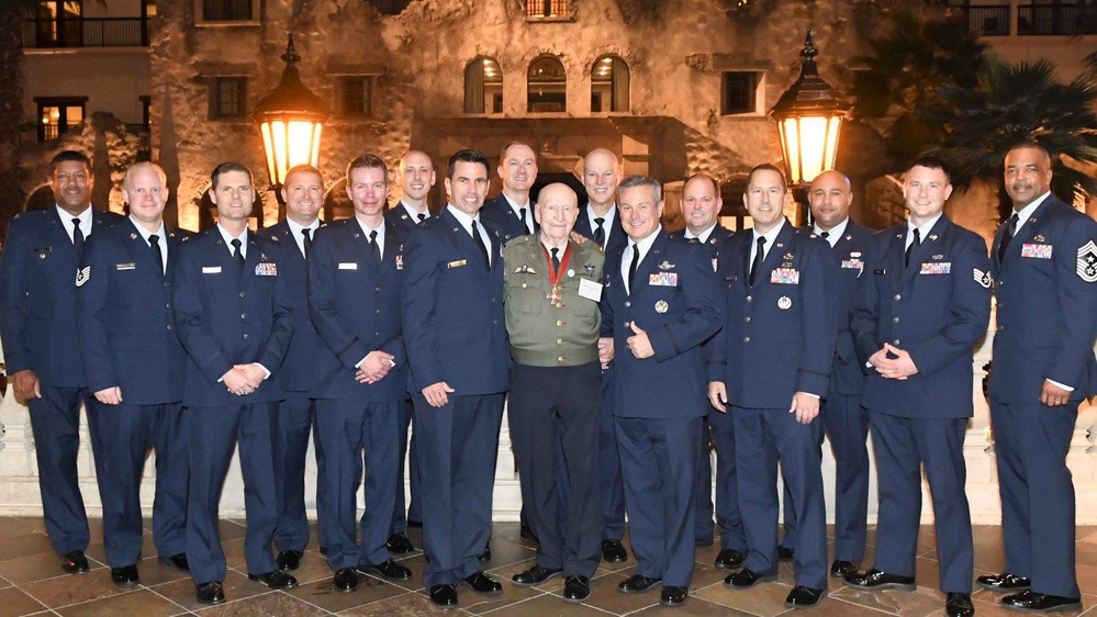 916 Maintainers Earn Coveted Award