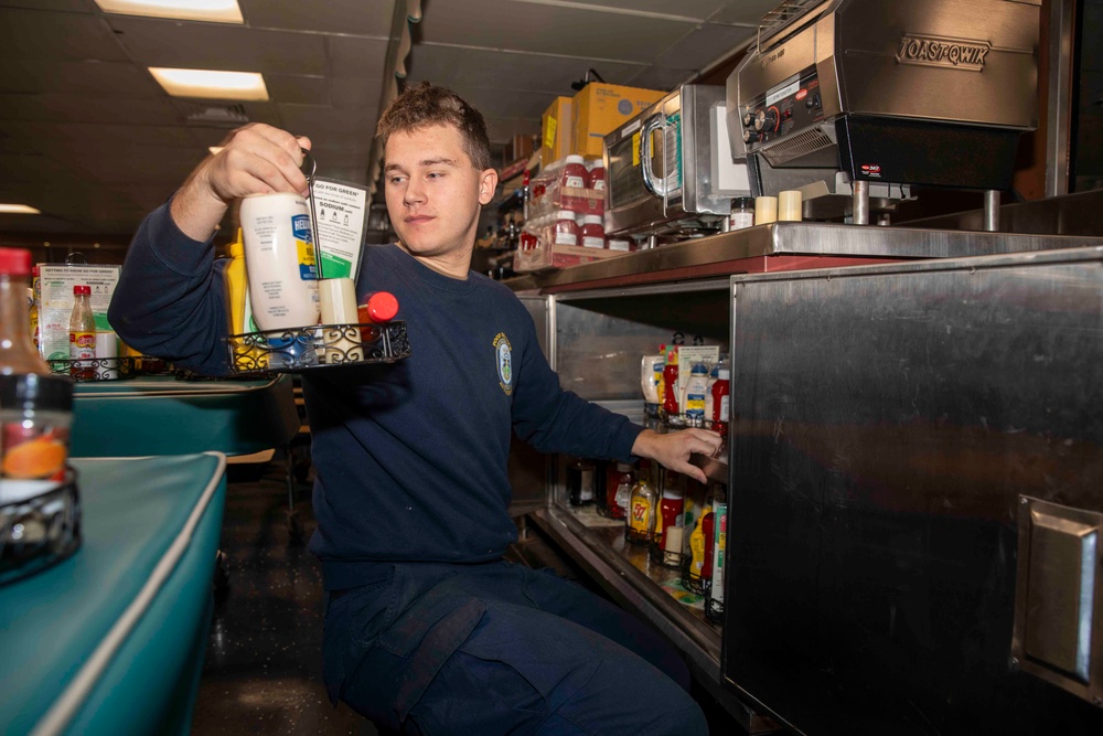 Kearsarge Conducts Daily Operations Kearsarge Conducts Daily Operations