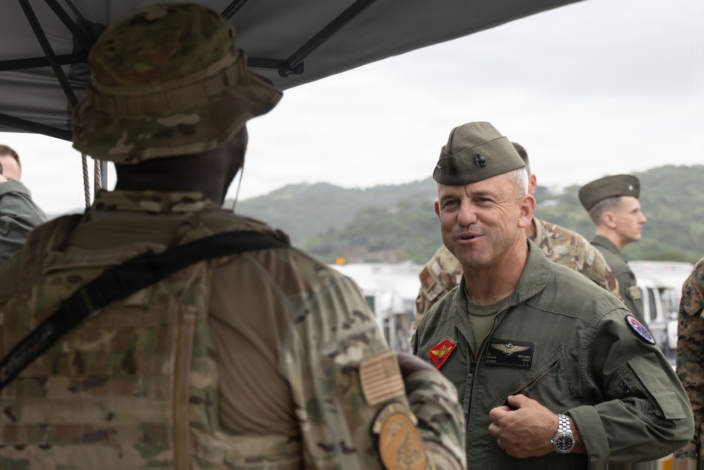 3rd MAW Commanding General Visits VMFA-225 in Puerto Rico