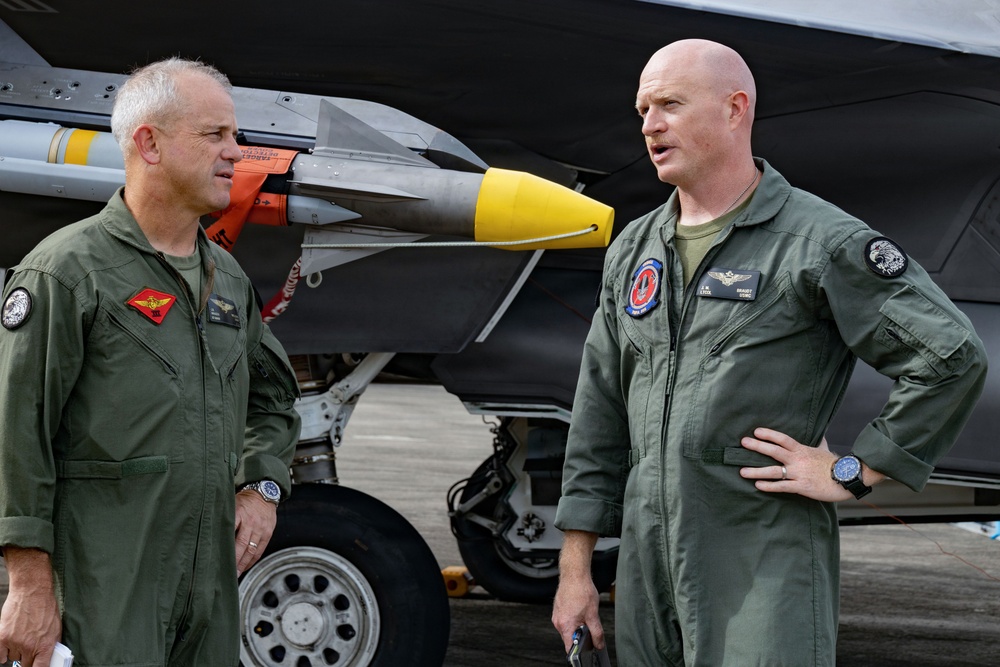 3rd MAW Commanding General Visits VMFA-225 in Puerto Rico