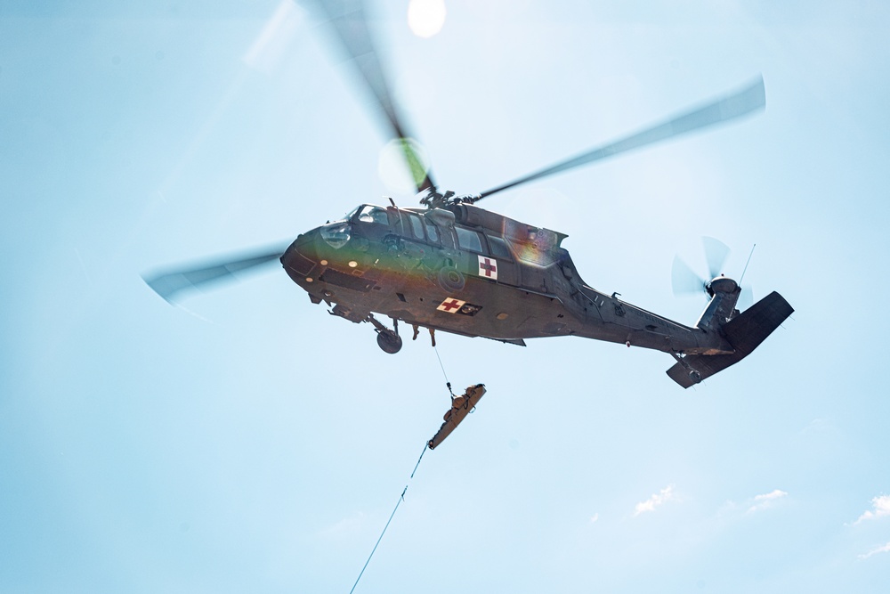 U.S. service members conduct CASEVAC during Mountain Medicine 3-25 final exercise U.S. service members conduct CASEVAC during Mountain Medicine 3-25 final exercise