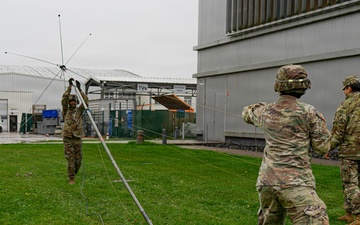 2-159 Attack Battalion Conducts Signal Warrior Challenge