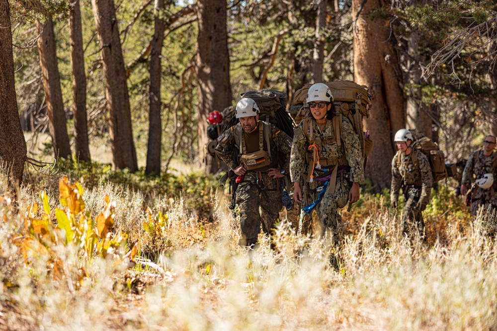 U.S. service members conduct CASEVAC during Mountain Medicine 3-25 final exercise