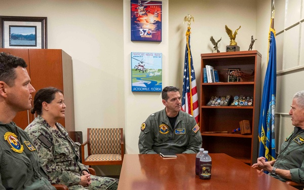Adm. Steve Koehler, commander, U.S. Pacific Fleet, visits HSM 37