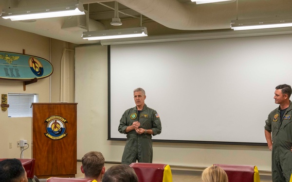 Adm. Steve Koehler, commander, U.S. Pacific Fleet, visits HSM 37