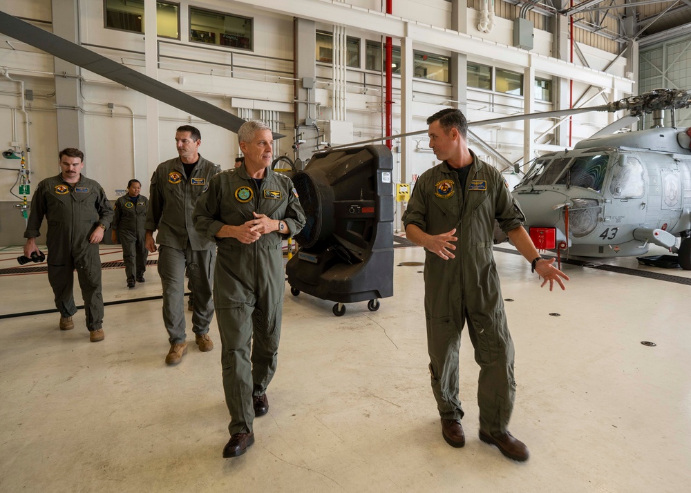 Adm. Steve Koehler, commander, U.S. Pacific Fleet, visits HSM 37