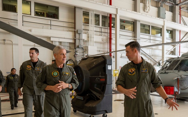 Adm. Steve Koehler, commander, U.S. Pacific Fleet, visits HSM 37
