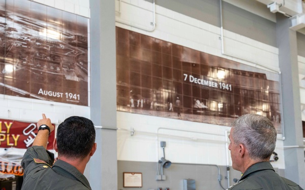 Adm. Steve Koehler, commander, U.S. Pacific Fleet, visits HSM 37