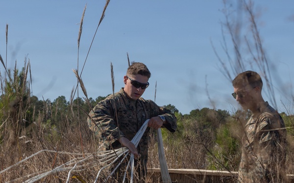 2nd Distribution Support Battalion and Marine Aerial Refueler Squadron (VMGR) 252 Conduct Airdrop Operations