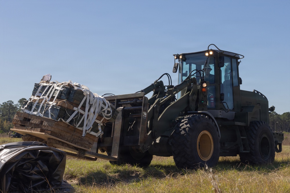 2nd Distribution Support Battalion and Marine Aerial Refueler Squadron (VMGR) 252 Conduct Airdrop Operations
