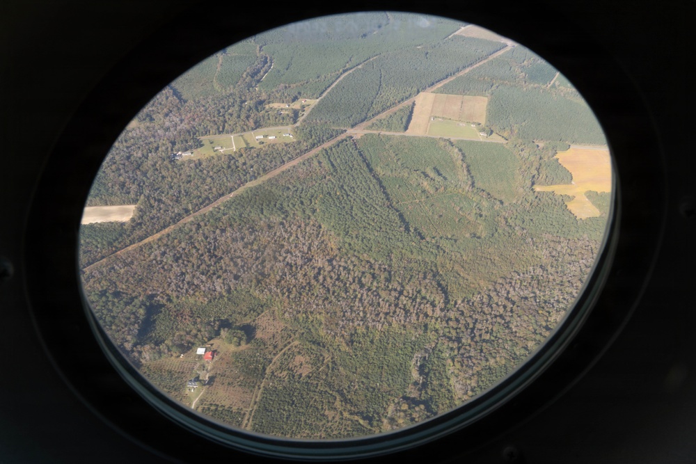 2nd Distribution Support Battalion and Marine Aerial Refueler Squadron (VMGR) 252 Conduct Airdrop Operations