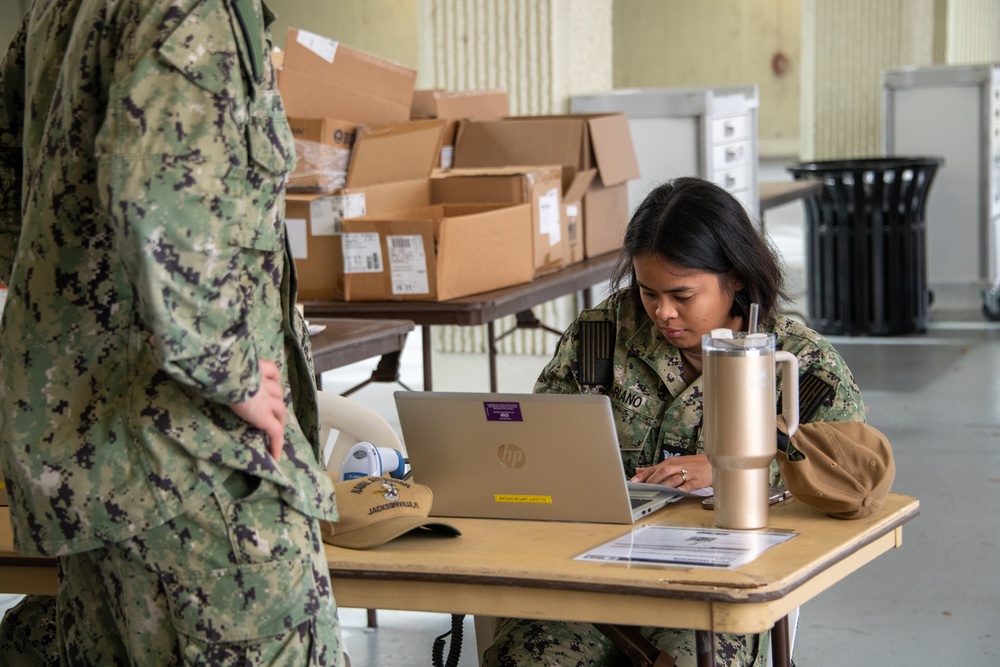 Corpsman Administer 2025 Flu Vaccine