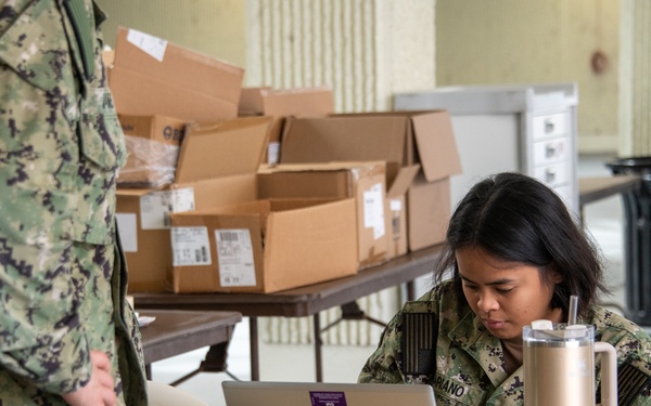 Corpsman Administer 2025 Flu Vaccine