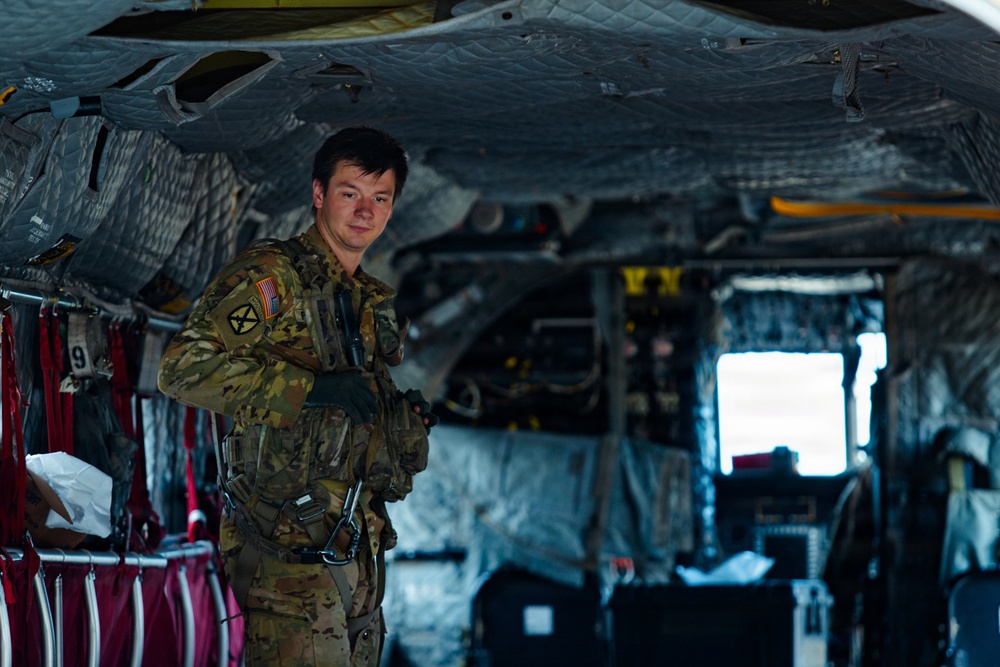 Army Chinooks excel in delivering excess to DLA Army Chinooks excel in delivering excess to DLA