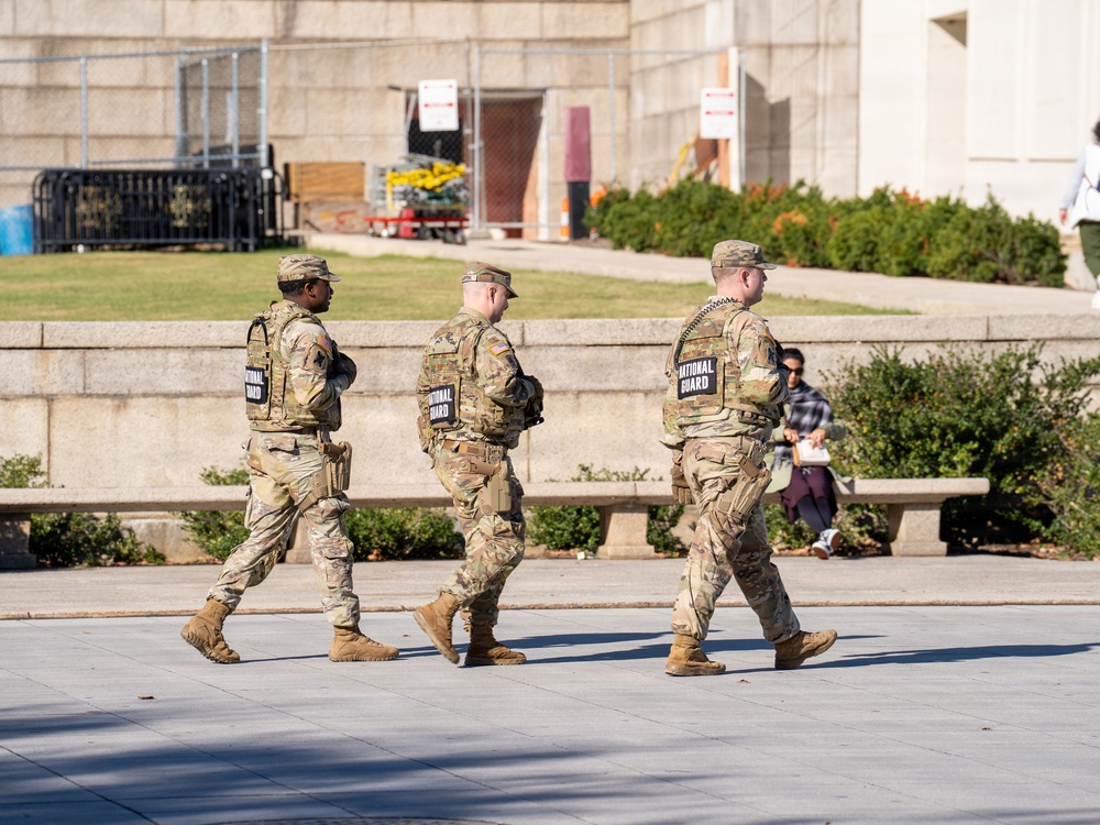 Soldiers provide a presence patrol in the National Mall Soldiers provide a presence patrol in the National Mall
