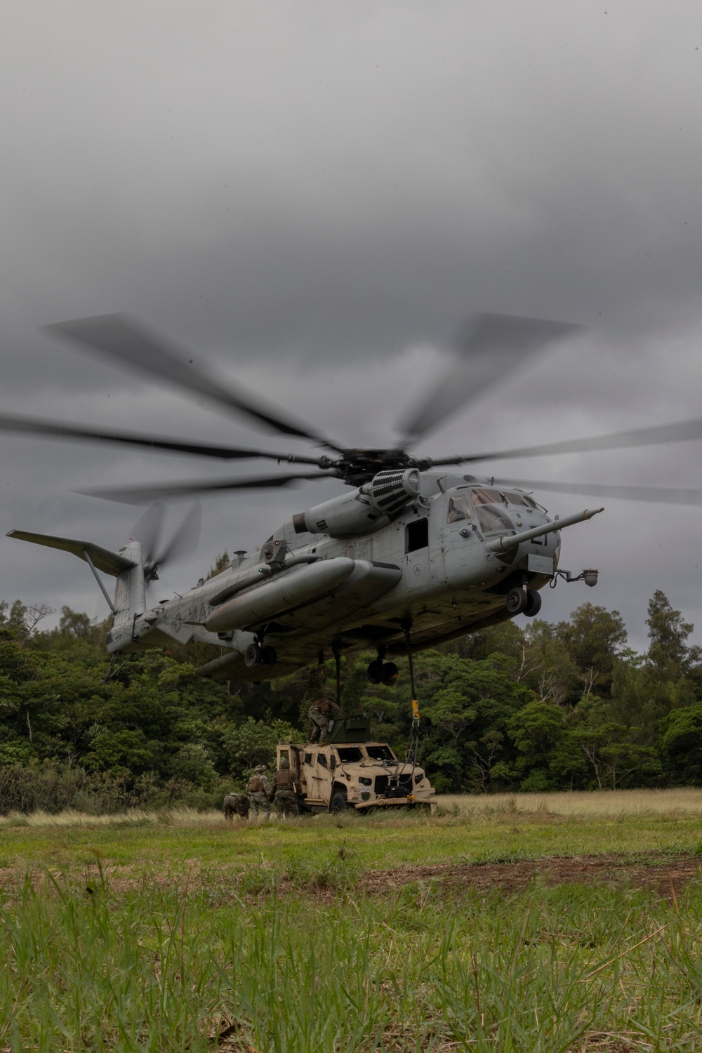 CLB-31 | conducts battalion field exercises