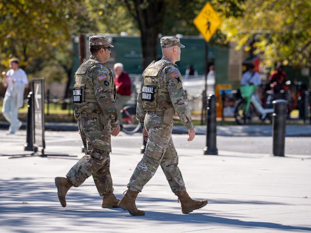 Soldiers provide a presence patrol in the National Mall Soldiers provide a presence patrol in the National Mall
