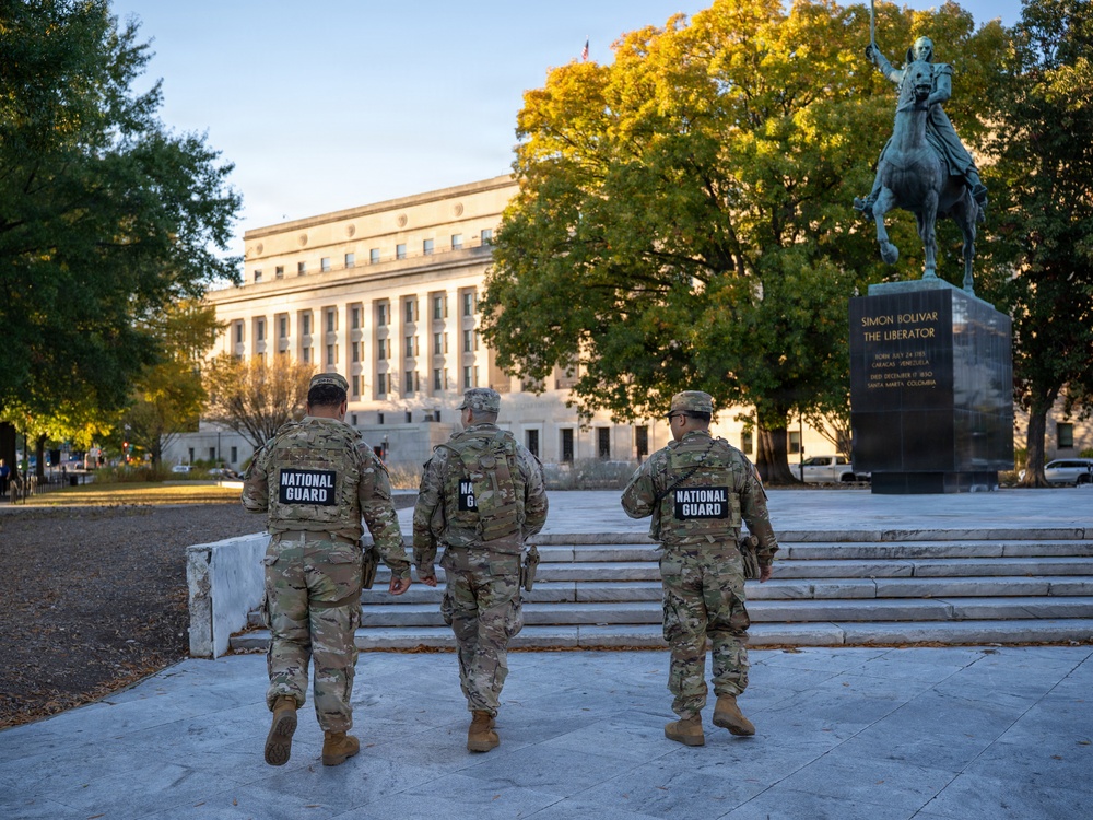 Soldiers provide a presence patrol in the National Mall Soldiers provide a presence patrol in the National Mall