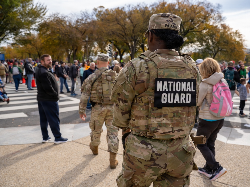 Soldiers provide a presence patrol in the National Mall Soldiers provide a presence patrol in the National Mall