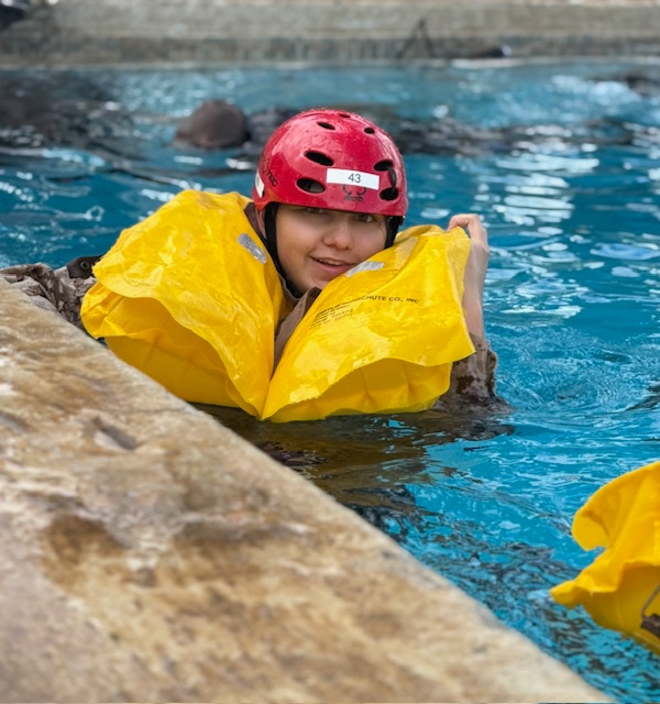 21st Dental Company Conducts Underwater Egress Training 21st Dental Company Conducts Underwater Egress Training