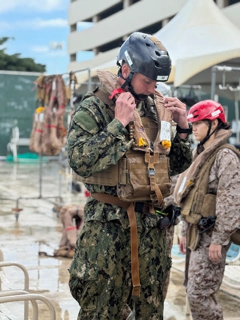 21st Dental Company Conducts Underwater Egress Training 21st Dental Company Conducts Underwater Egress Training